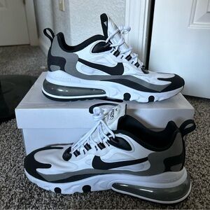 Pre-worn (damage show in photos) | Very comfortable